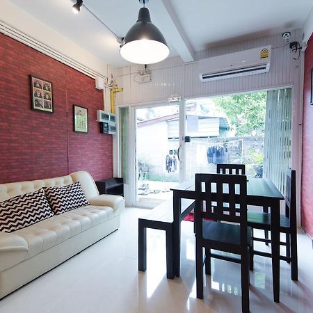 Mana Hostel Bangkok Dış mekan fotoğraf